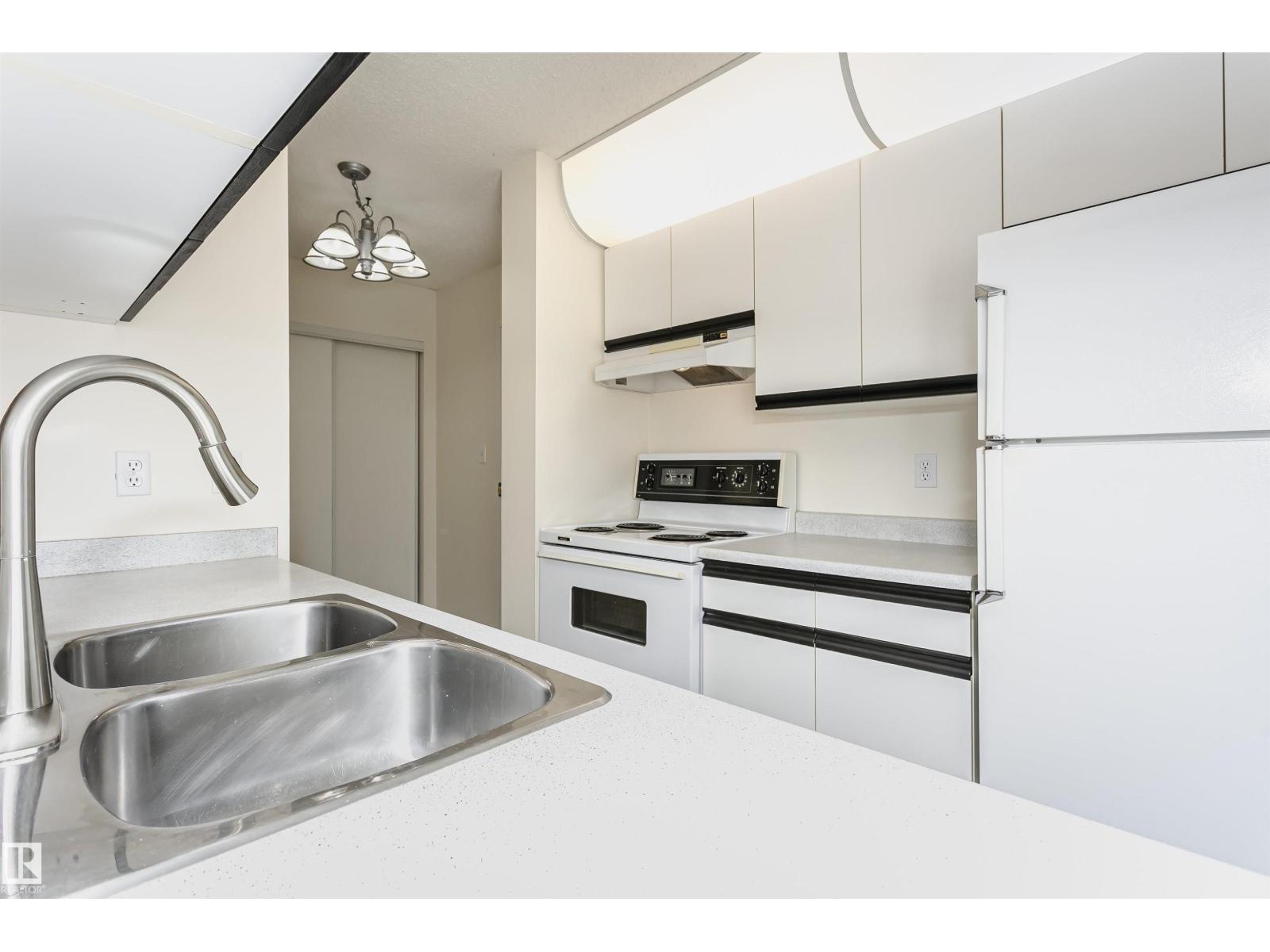 #402 17467 98a Av Nw Nw, Edmonton, Alberta  T5T 6E9 - Photo 8 - E4470340