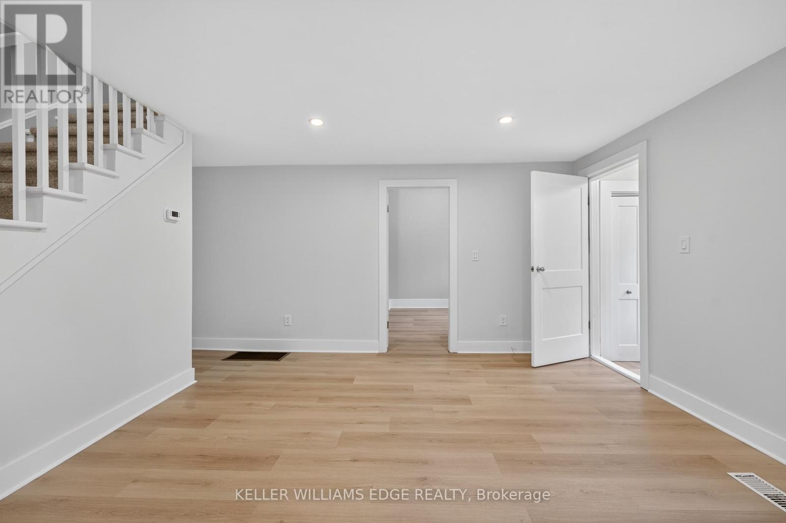 56 Division Street, St. Catharines, Ontario  L2R 3G5 - Photo 10 - X12705330