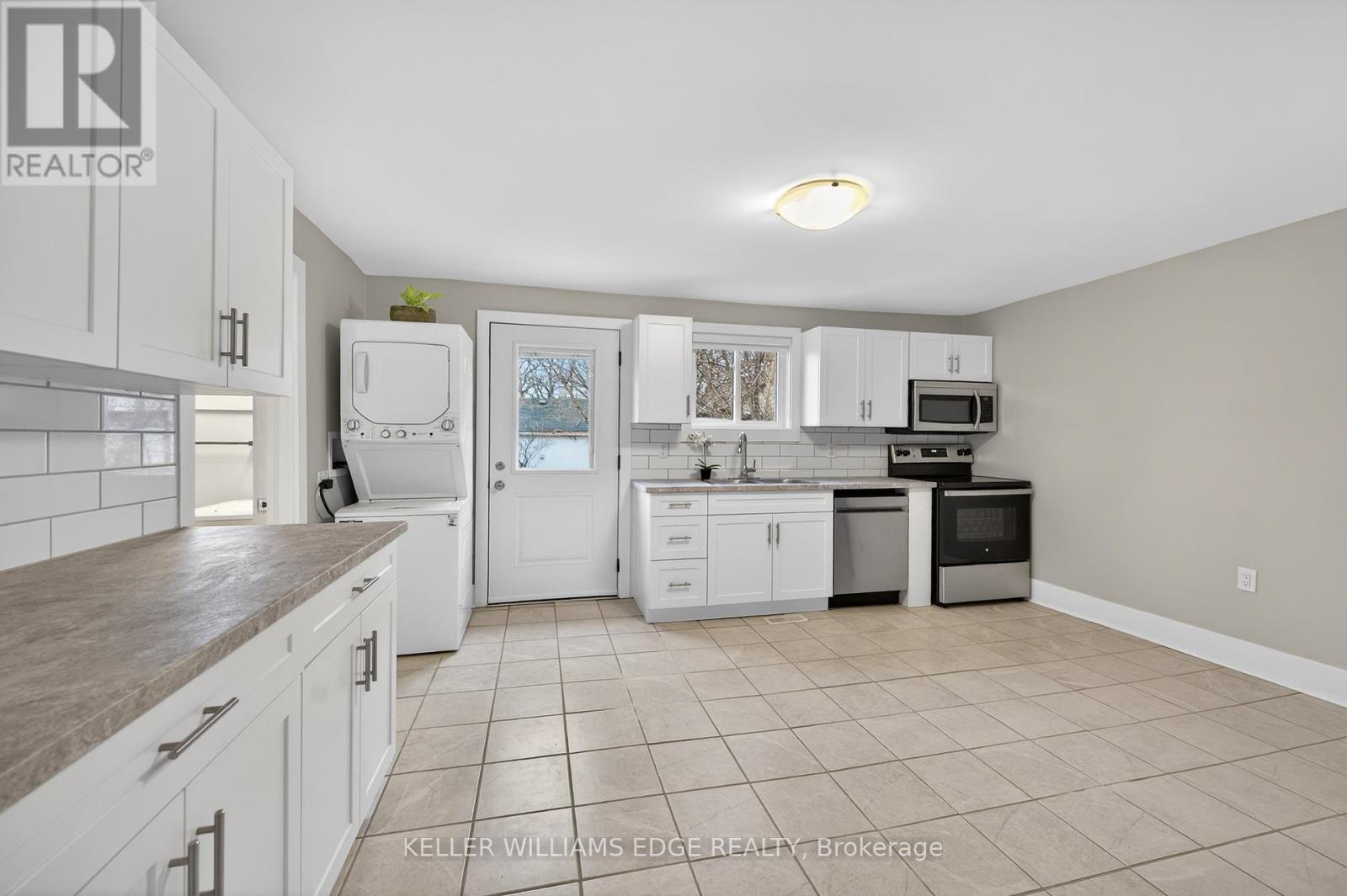 56 Division Street, St. Catharines, Ontario  L2R 3G5 - Photo 11 - X12705330