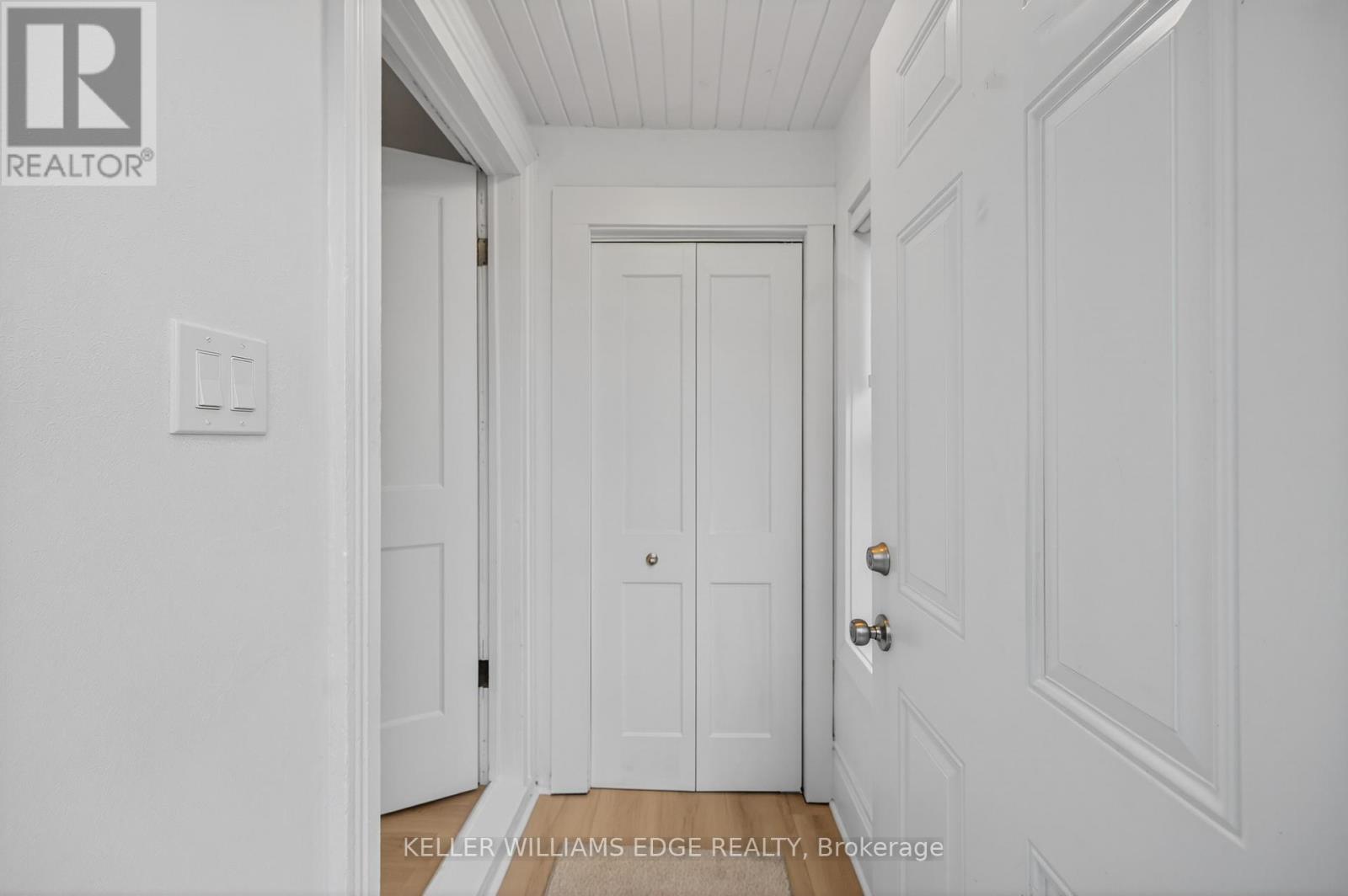 56 Division Street, St. Catharines, Ontario  L2R 3G5 - Photo 5 - X12705330