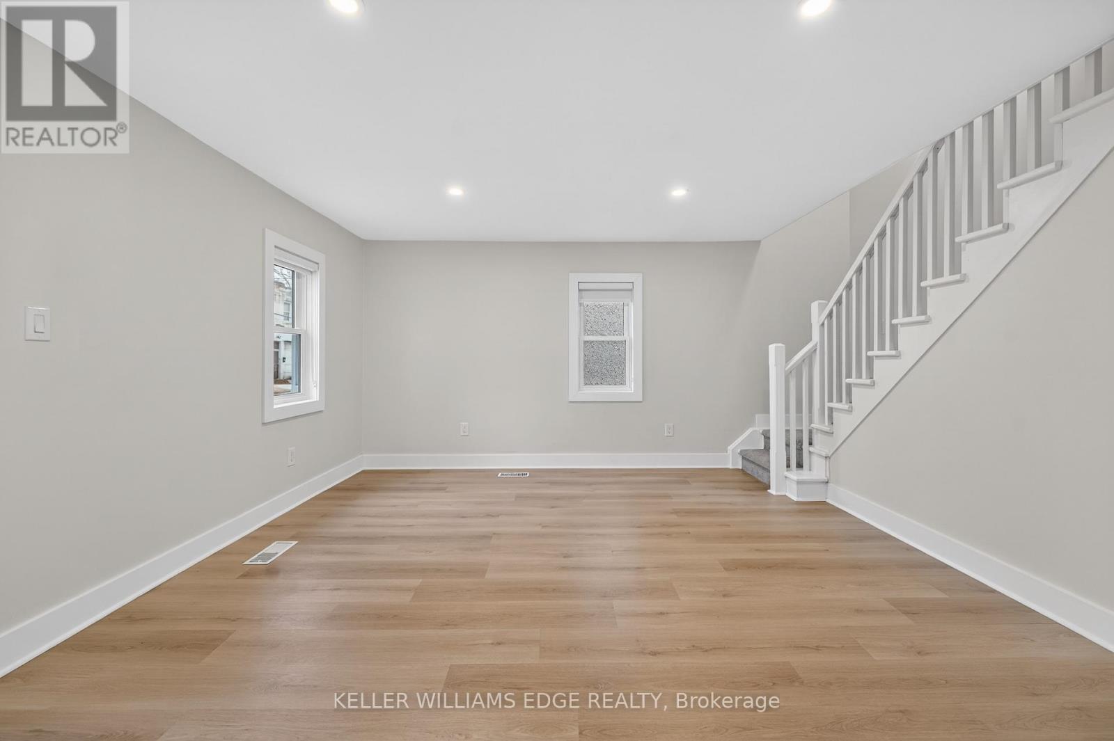 56 Division Street, St. Catharines, Ontario  L2R 3G5 - Photo 8 - X12705330