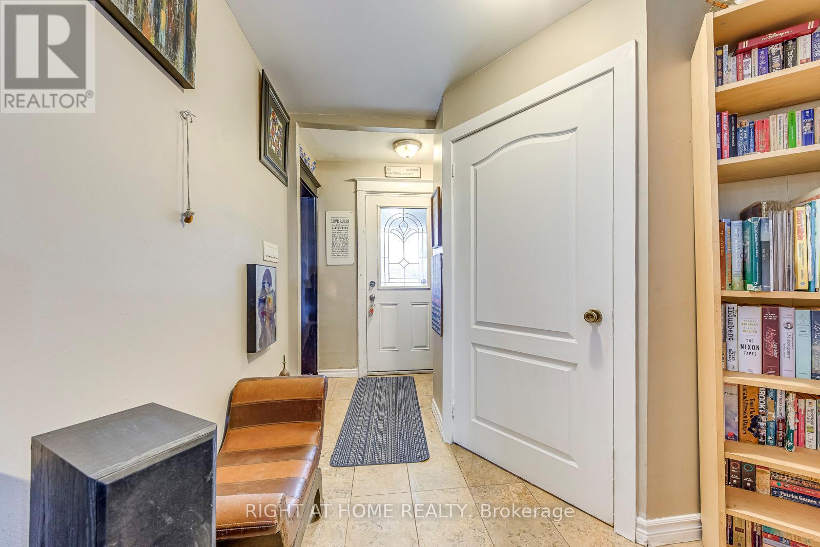 64 Wexford Avenue N, Hamilton, Ontario  L8H 4M4 - Photo 5 - X12705346