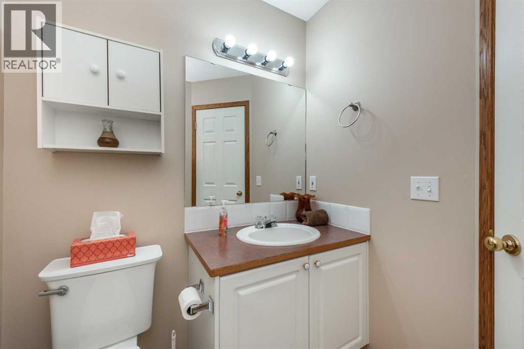 3 Chaparral Point Se, Calgary, Alberta  T2X 3M8 - Photo 12 - A2279863