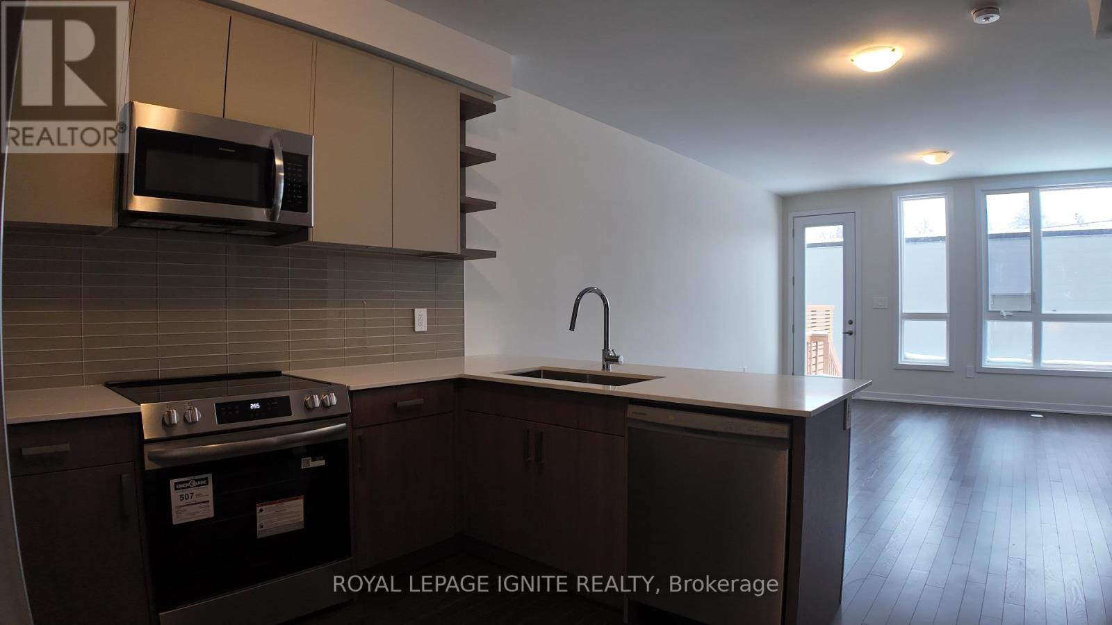 56 Green Gardens Boulevard, Toronto, Ontario  M6A 0E6 - Photo 8 - C12697518