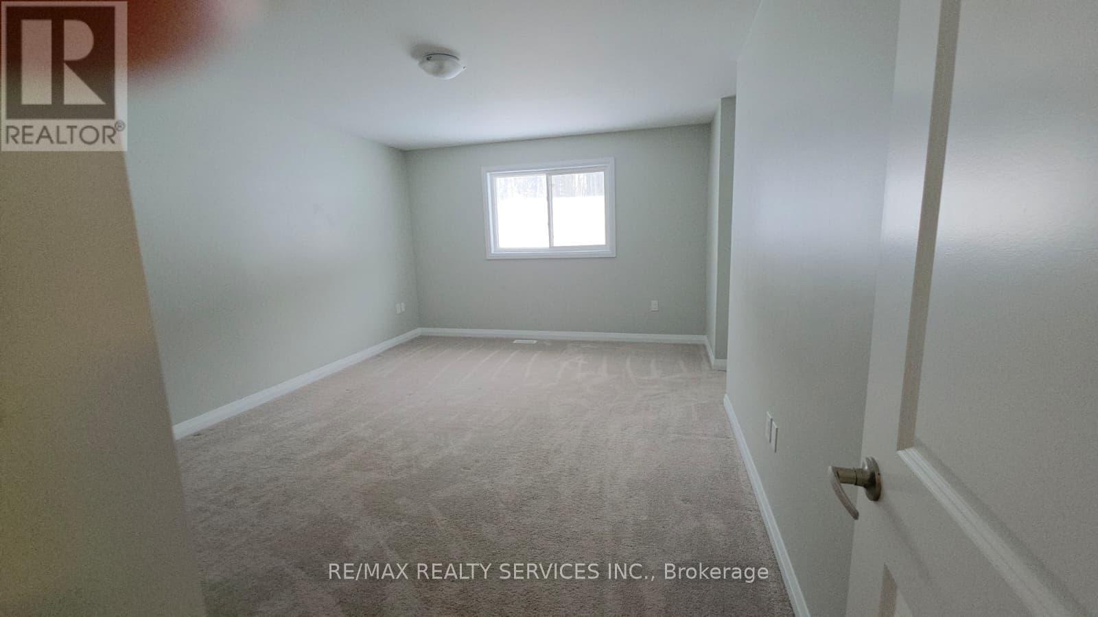 11 Revol Road, Penetanguishene, Ontario  L9M 0W8 - Photo 17 - S12654970