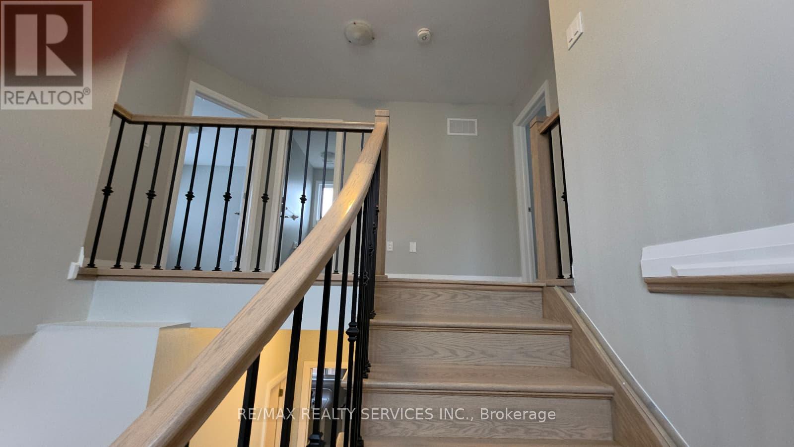 11 Revol Road, Penetanguishene, Ontario  L9M 0W8 - Photo 14 - S12654970