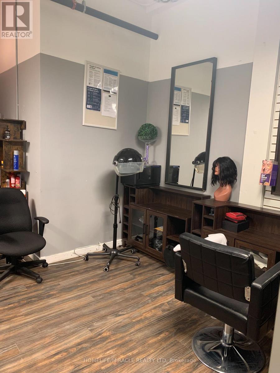 58 Carden Street, Guelph, Ontario  N1H 4E3 - Photo 13 - X12676516