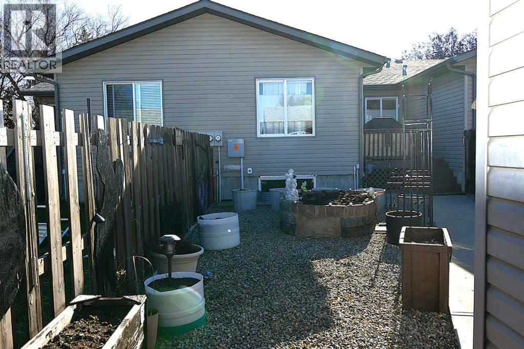 414 3 Avenue, Bassano, Alberta  T0J 0B0 - Photo 36 - A2265040