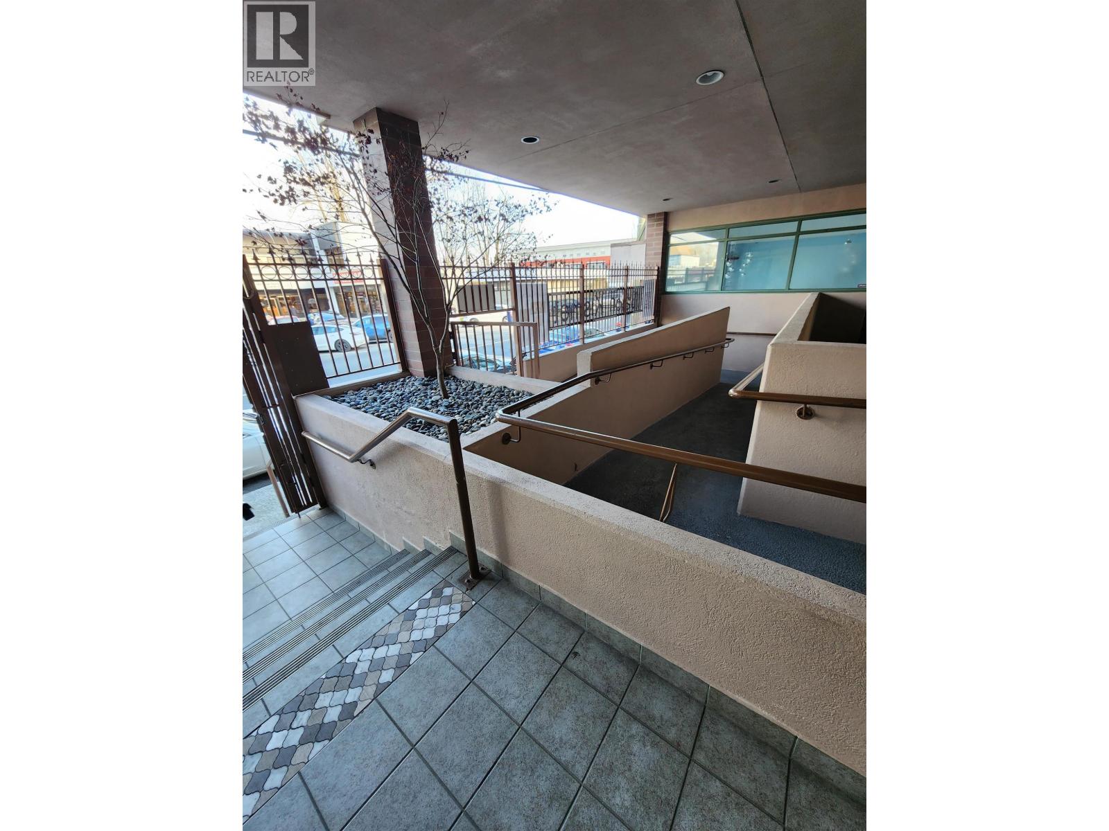 206 2248 Elgin Avenue, Port Coquitlam, British Columbia  V3C 2B2 - Photo 14 - C8075226