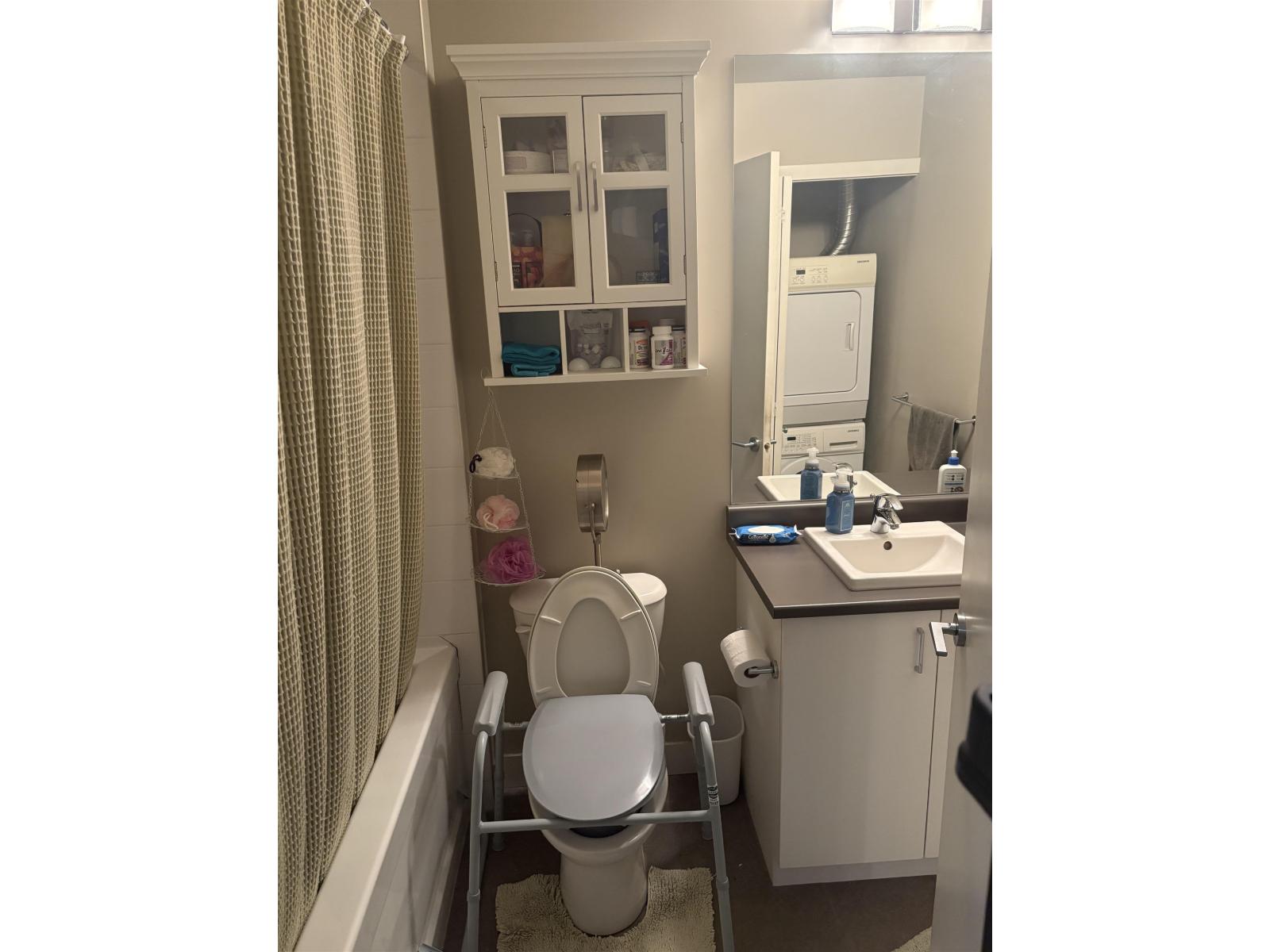 211 20460 Douglas Crescent, Langley, British Columbia  V3A 0C6 - Photo 11 - R3080235