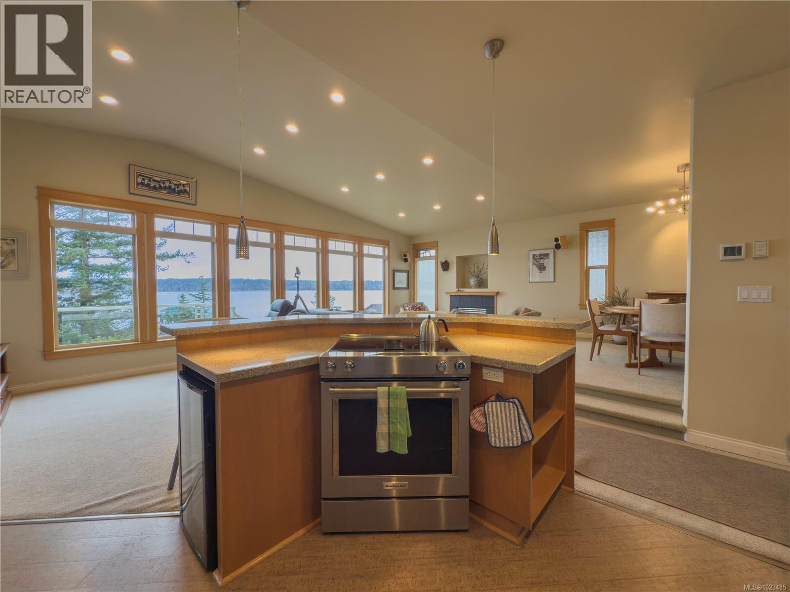 636 Island Hwy, Campbell River, British Columbia  V9W 2C3 - Photo 12 - 1023485