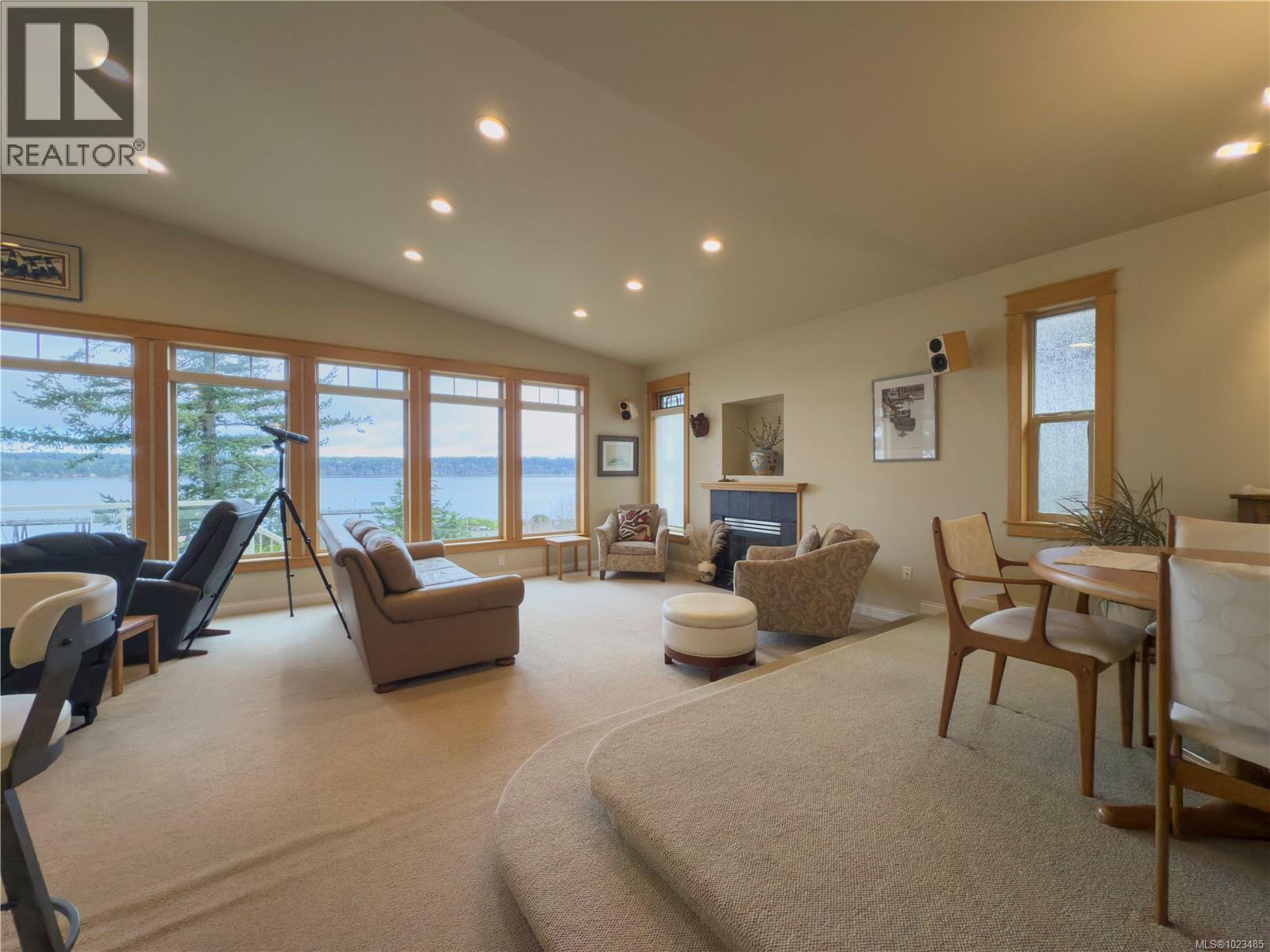 636 Island Hwy, Campbell River, British Columbia  V9W 2C3 - Photo 3 - 1023485