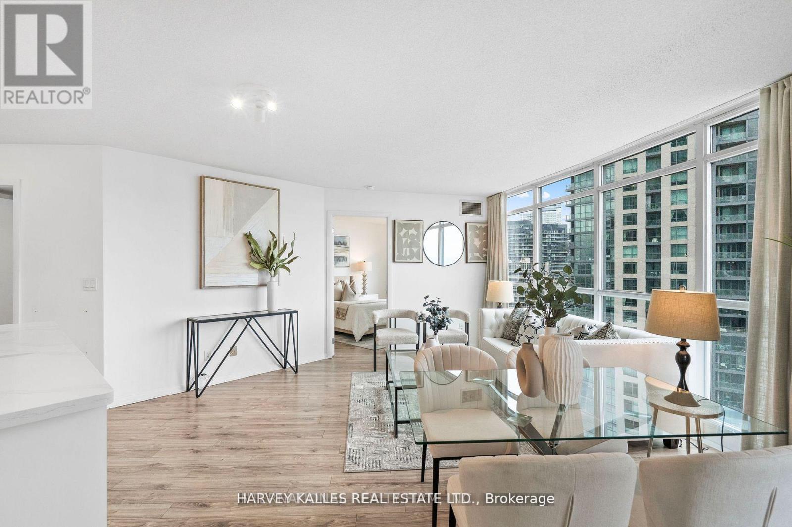 1608 - 219 Fort York Boulevard, Toronto, Ontario  M5V 1B1 - Photo 12 - C12705402