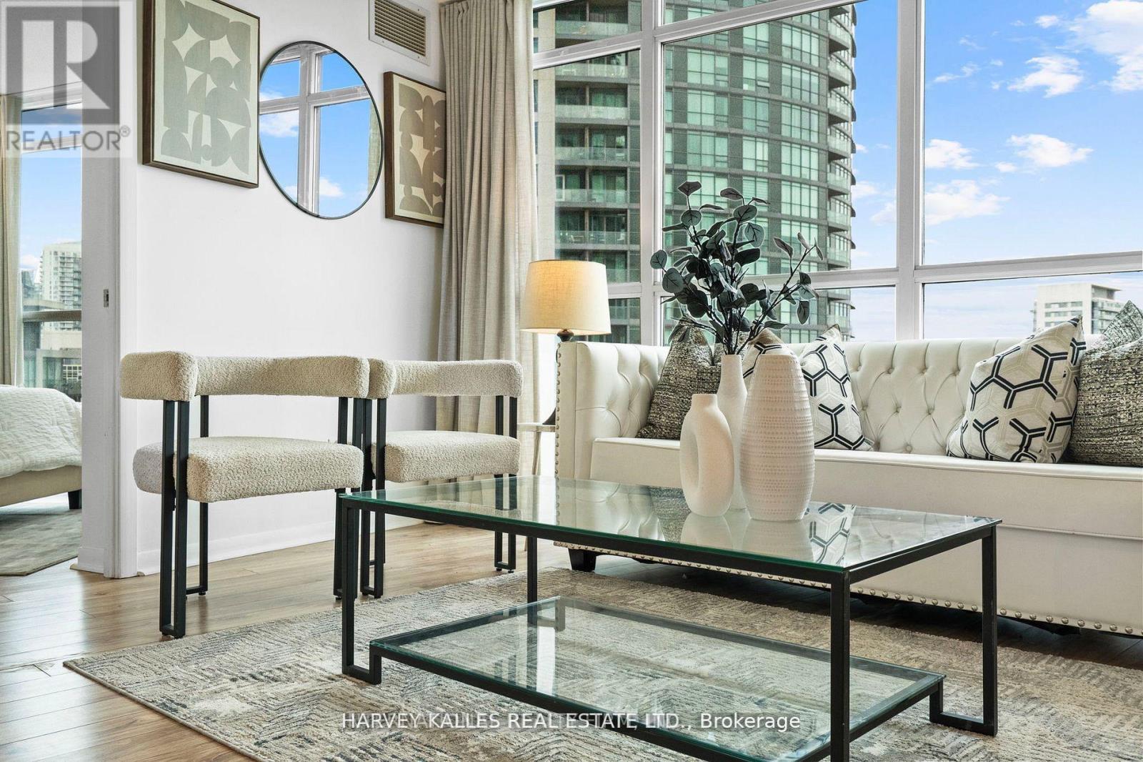 1608 - 219 Fort York Boulevard, Toronto, Ontario  M5V 1B1 - Photo 15 - C12705402