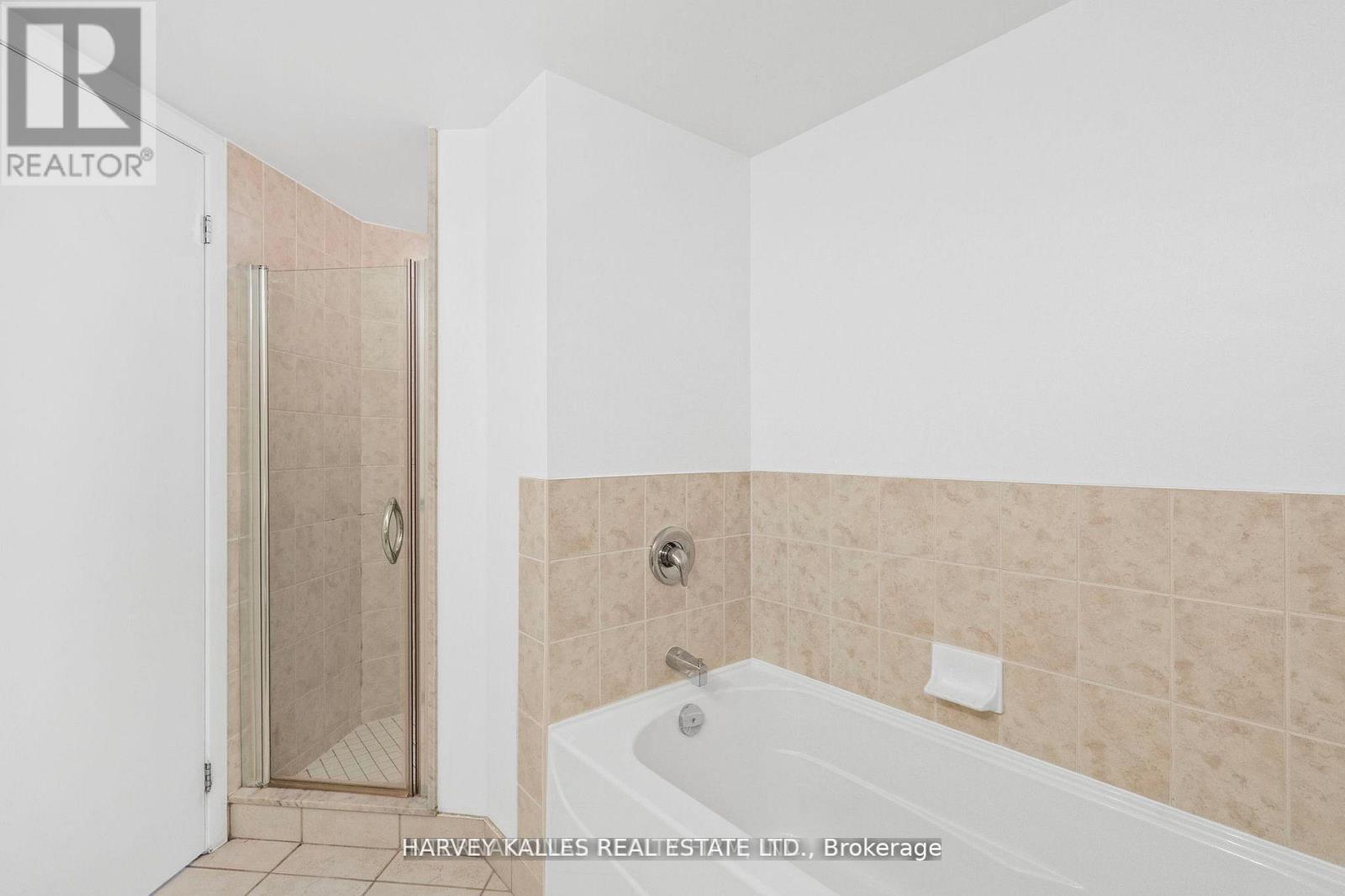 1608 - 219 Fort York Boulevard, Toronto, Ontario  M5V 1B1 - Photo 23 - C12705402