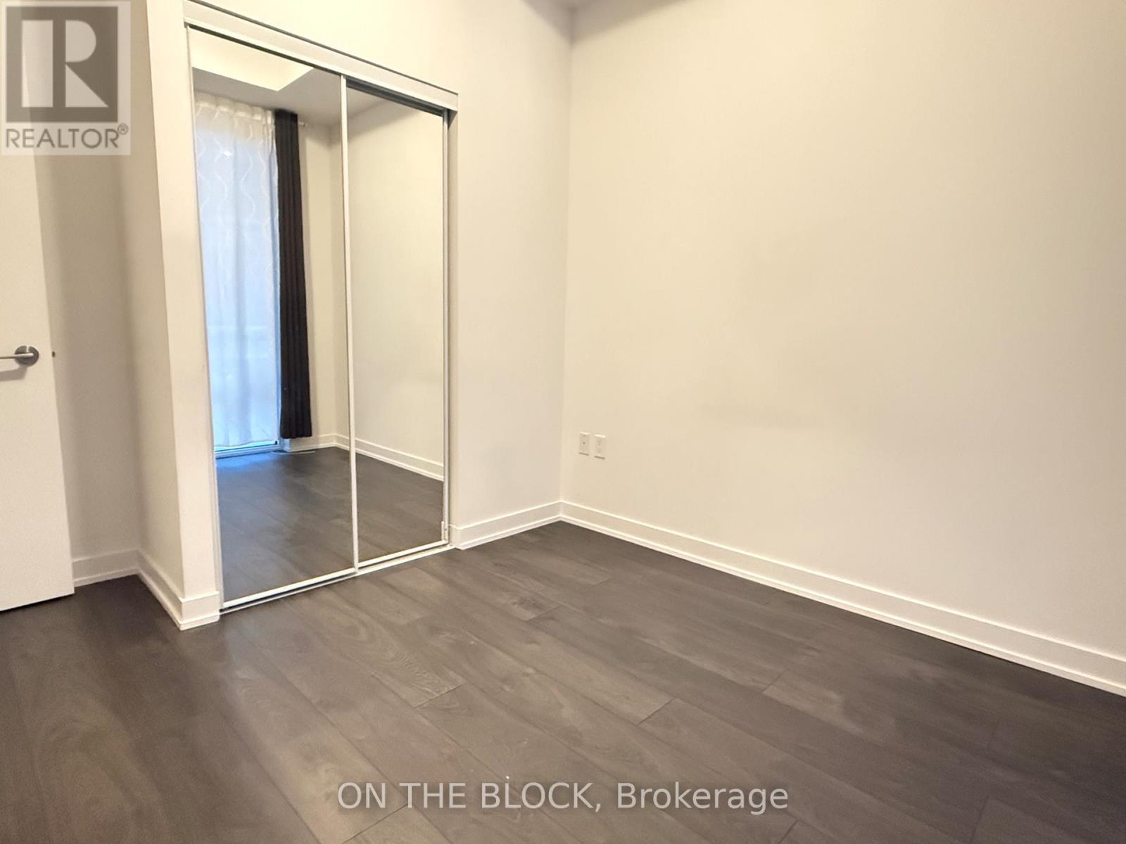 124 - 38 Iannuzzi Street, Toronto, Ontario  M5V 0S2 - Photo 6 - C12705410