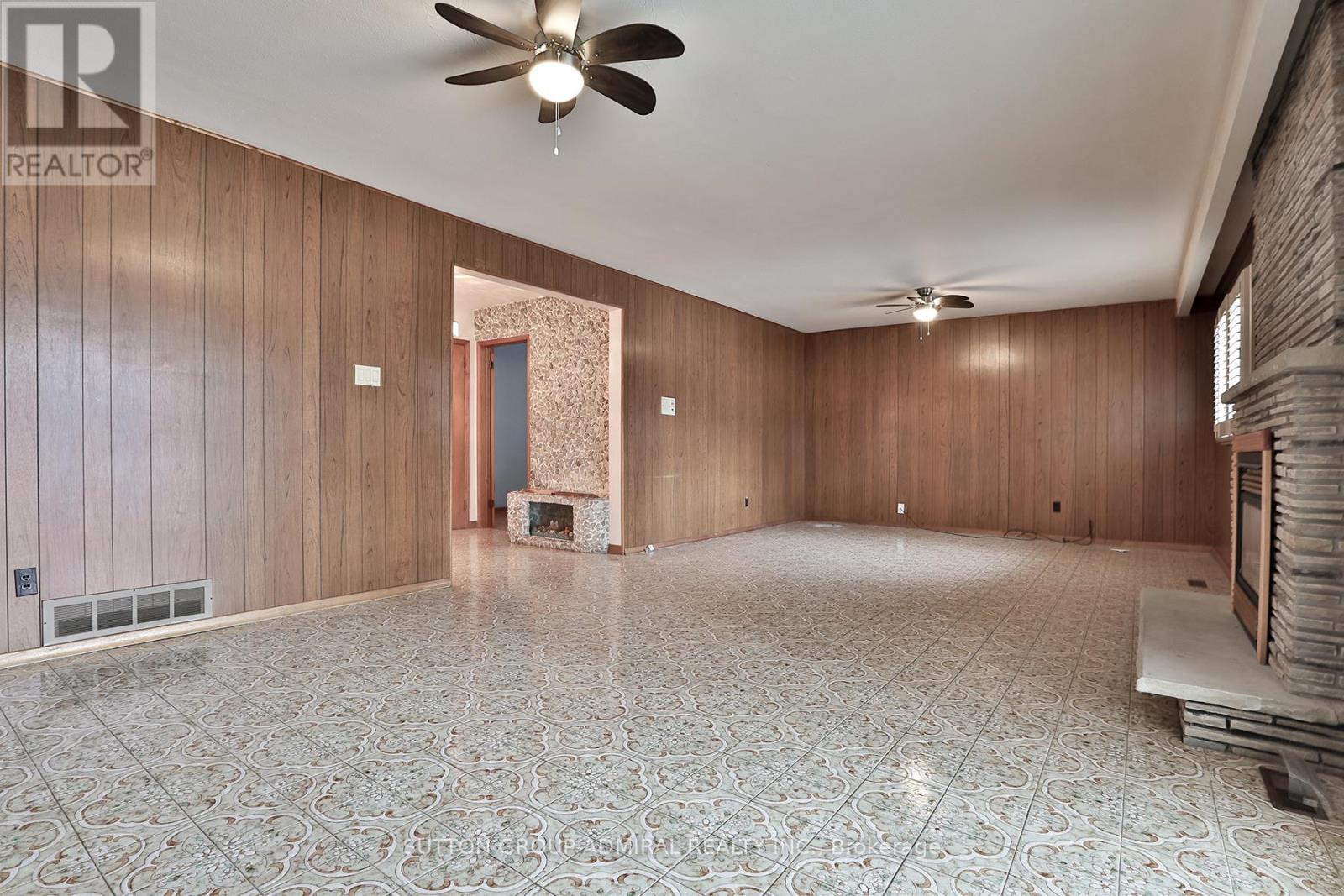 20 Manadon Drive, Toronto, Ontario  M2M 1W6 - Photo 13 - C12705426