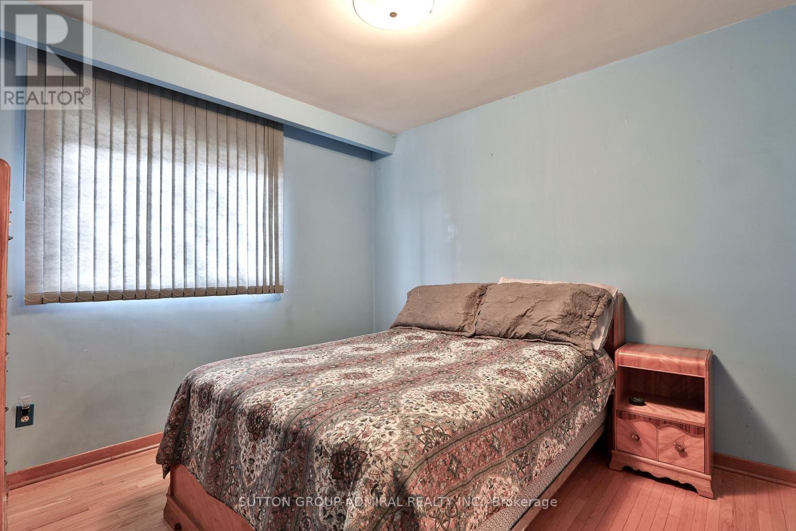 20 Manadon Drive, Toronto, Ontario  M2M 1W6 - Photo 15 - C12705426