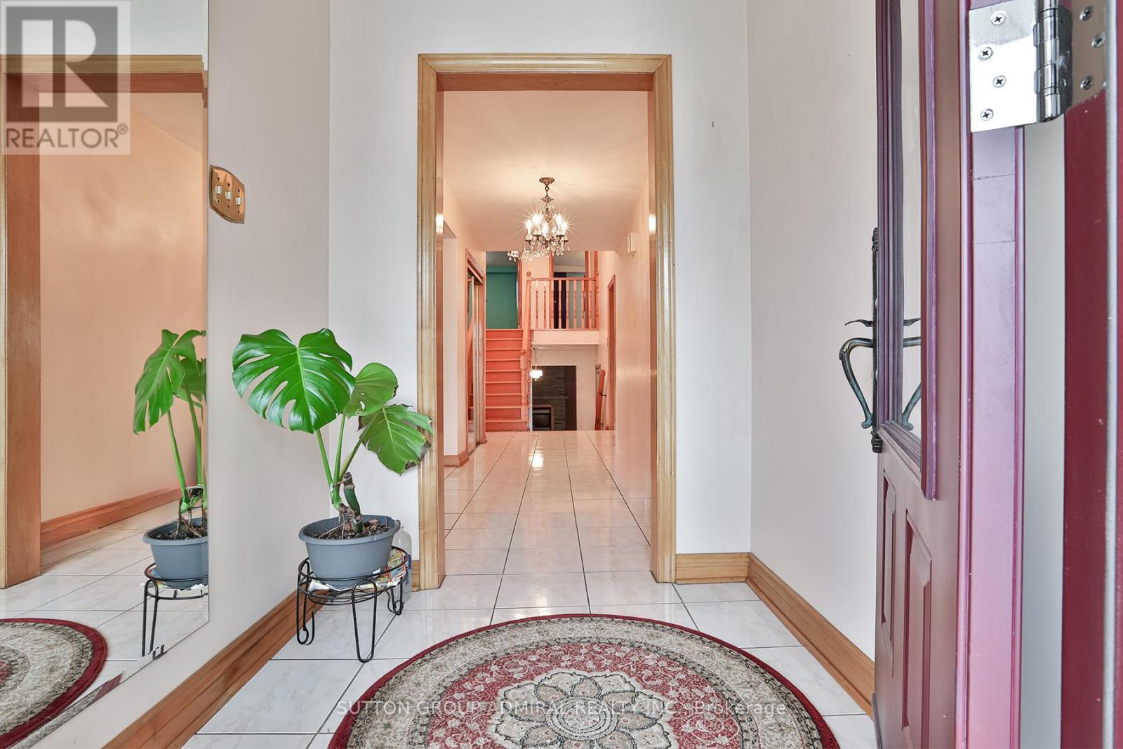 20 Manadon Drive, Toronto, Ontario  M2M 1W6 - Photo 2 - C12705426