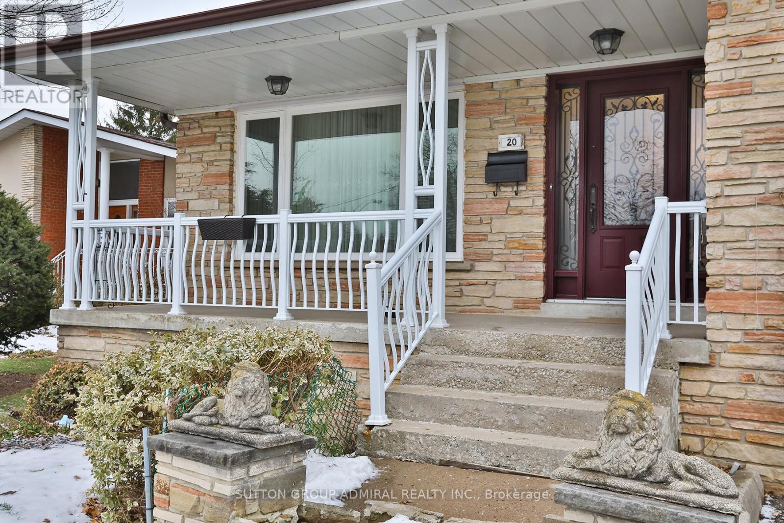 20 Manadon Drive, Toronto, Ontario  M2M 1W6 - Photo 43 - C12705426