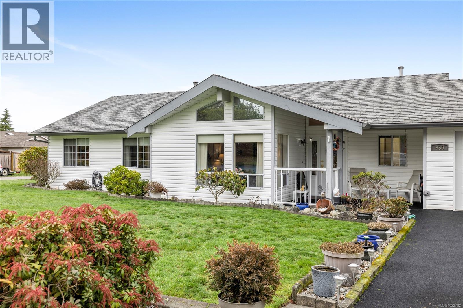 850 Temple St, Parksville, British Columbia