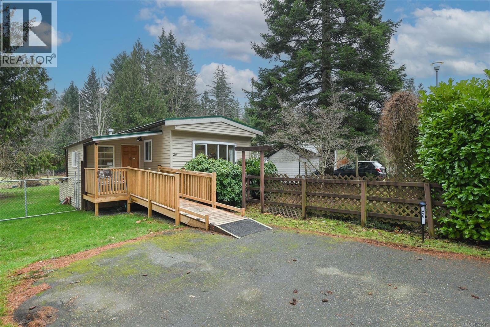 26 1901 Ryan Rd, Comox, British Columbia  V9M 4E1 - Photo 2 - 1023516