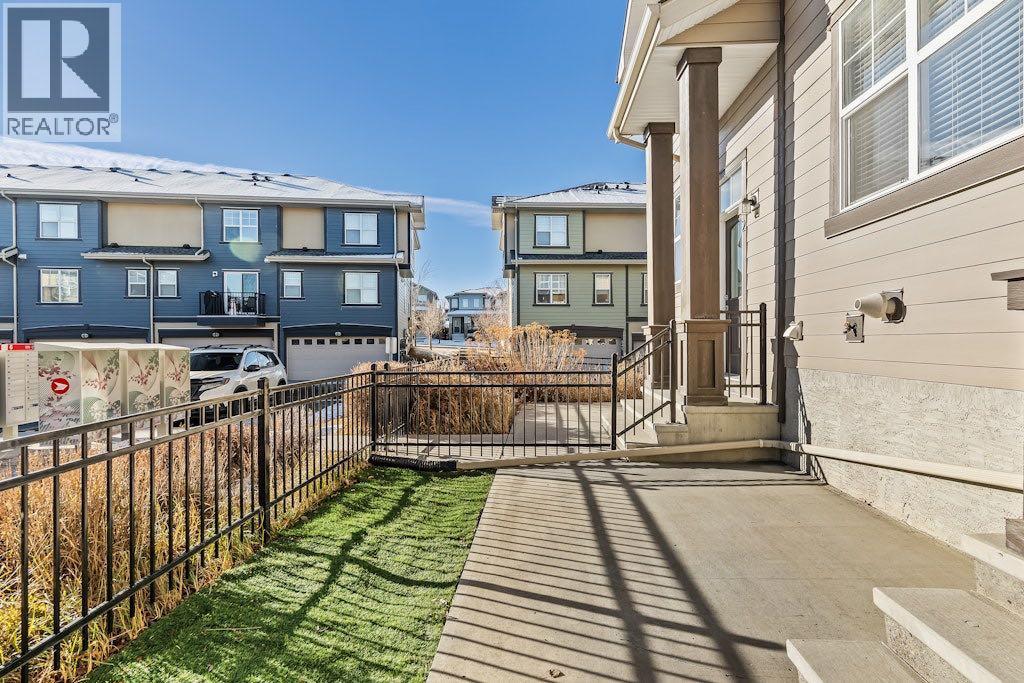 4 Evanscrest Gardens Nw, Calgary, Alberta  T3P 0S1 - Photo 3 - A2279730