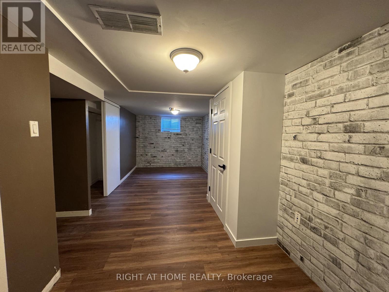 219 Steel Street, Barrie, Ontario  L4M 2G8 - Photo 6 - S12705400