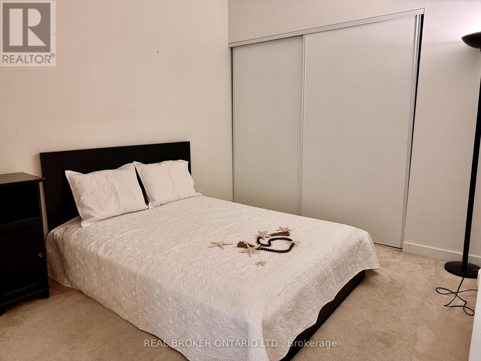 2810 - 33 Charles Street E, Toronto, Ontario  M4Y 1R9 - Photo 15 - C12569008