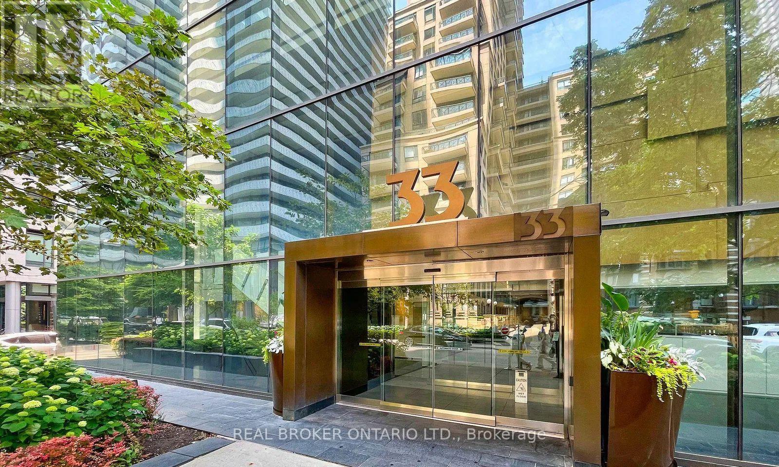 2810 - 33 Charles Street E, Toronto, Ontario  M4Y 1R9 - Photo 3 - C12569008