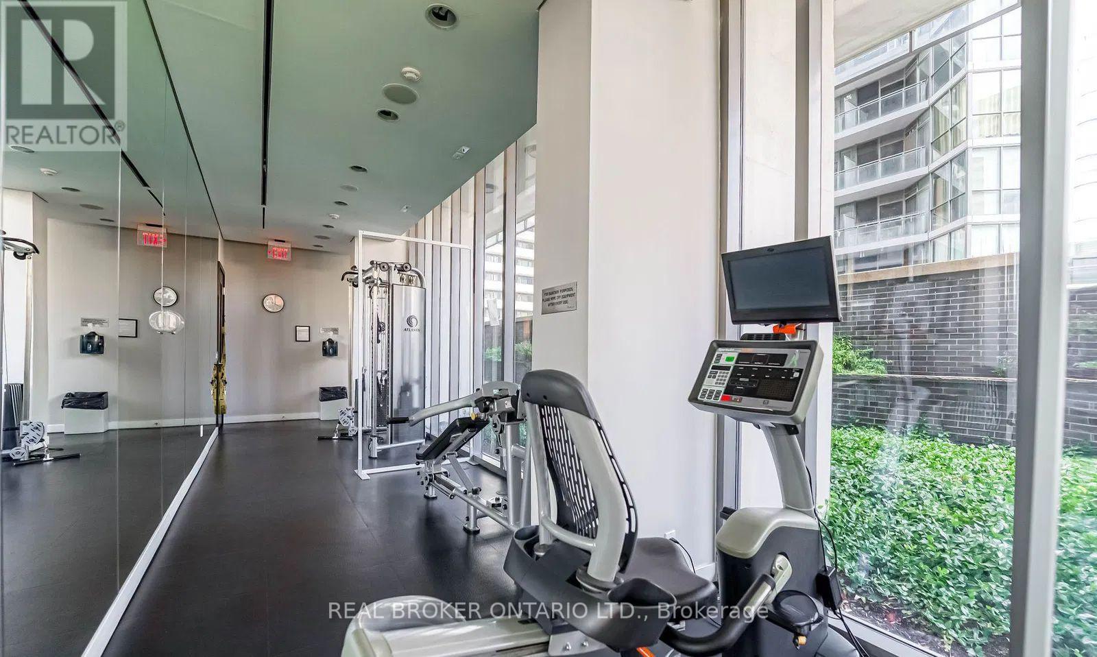 2810 - 33 Charles Street E, Toronto, Ontario  M4Y 1R9 - Photo 8 - C12569008