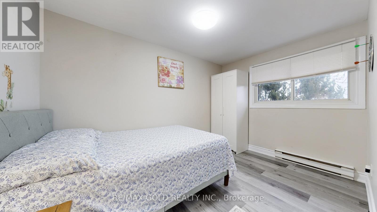 12 Glencastle Square, Brampton, Ontario  L6S 2H8 - Photo 25 - W12703906