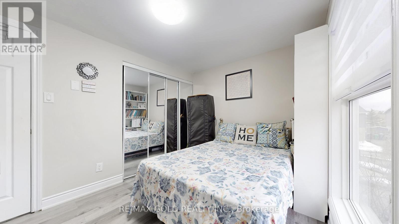 12 Glencastle Square, Brampton, Ontario  L6S 2H8 - Photo 30 - W12703906