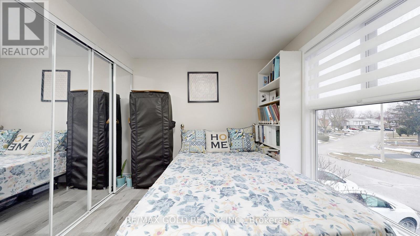 12 Glencastle Square, Brampton, Ontario  L6S 2H8 - Photo 31 - W12703906