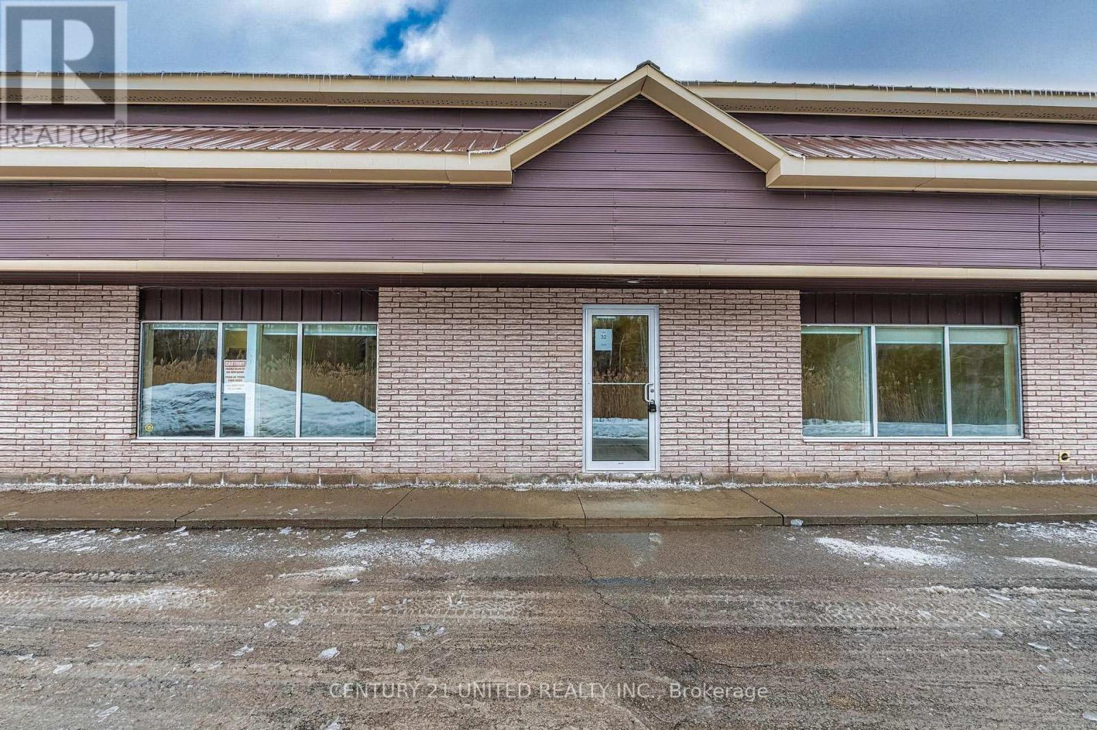 32 - 347 Pido Road, Peterborough, Ontario  K9J 6X7 - Photo 4 - X12704696