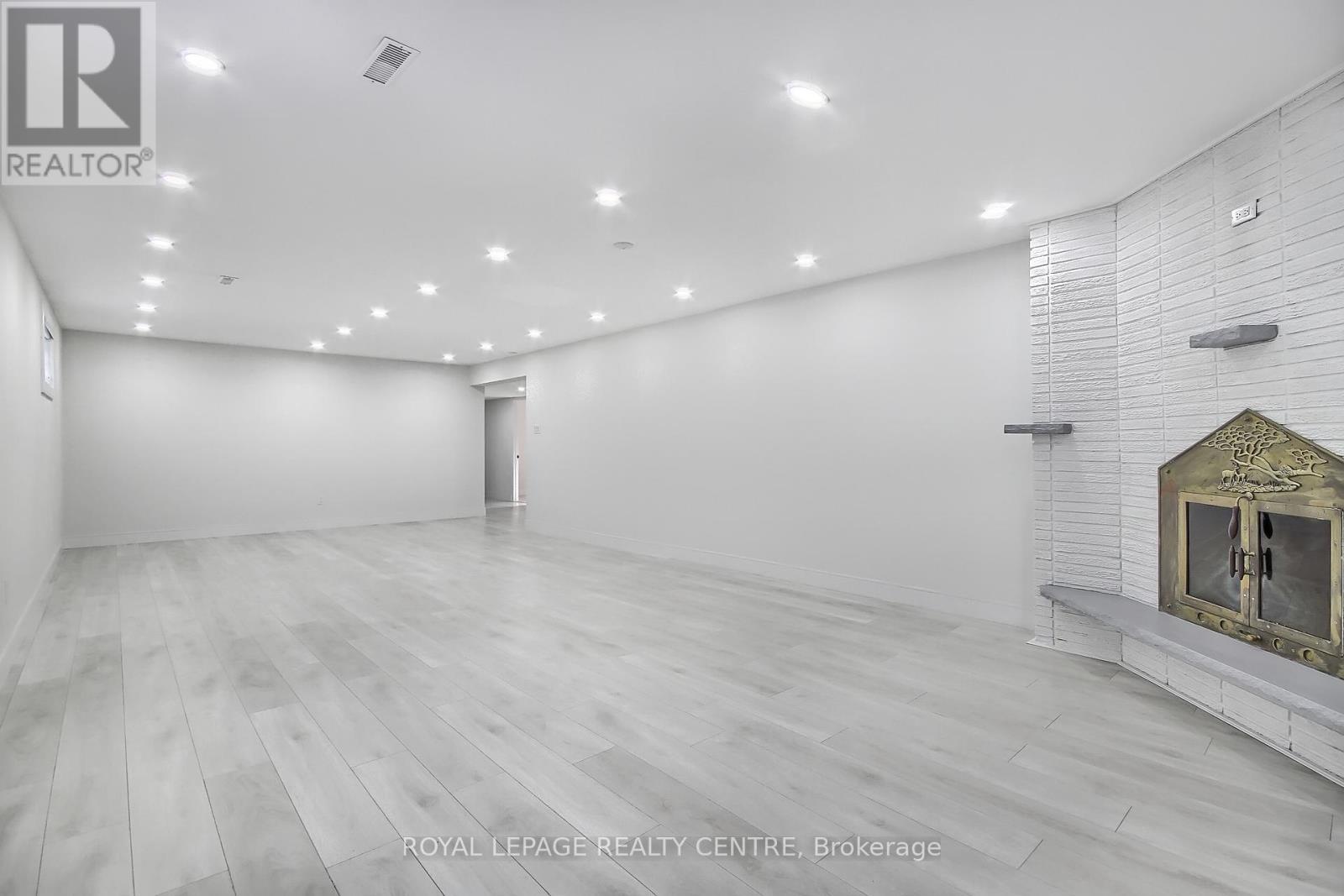 Lower - 2320 Hensall Street, Mississauga, Ontario  L5A 2S9 - Photo 10 - W12705414