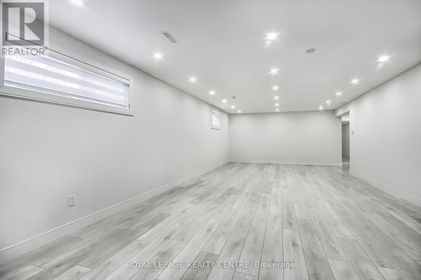 Lower - 2320 Hensall Street, Mississauga, Ontario  L5A 2S9 - Photo 11 - W12705414