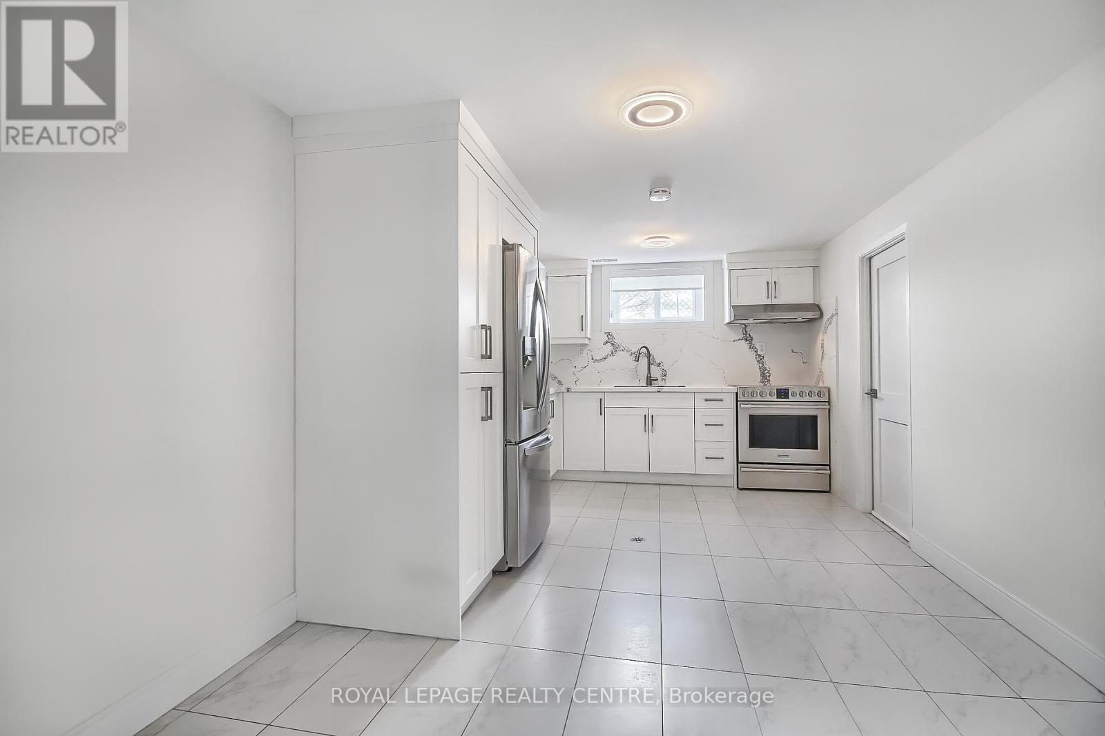 Lower - 2320 Hensall Street, Mississauga, Ontario  L5A 2S9 - Photo 13 - W12705414