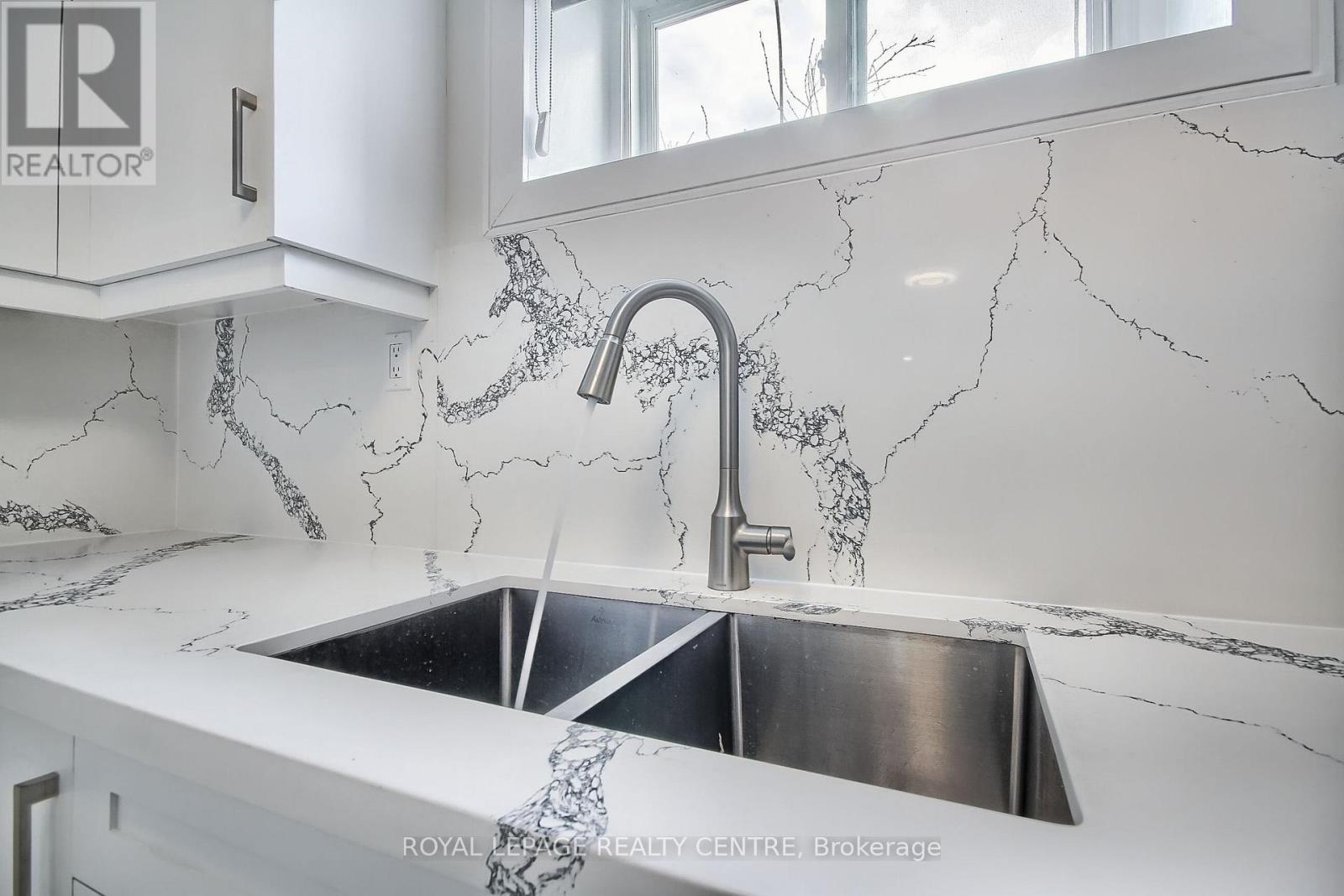 Lower - 2320 Hensall Street, Mississauga, Ontario  L5A 2S9 - Photo 16 - W12705414