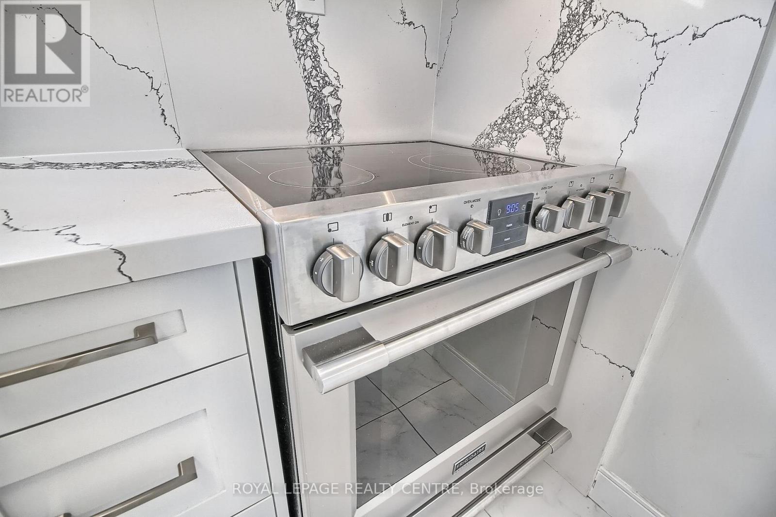 Lower - 2320 Hensall Street, Mississauga, Ontario  L5A 2S9 - Photo 17 - W12705414