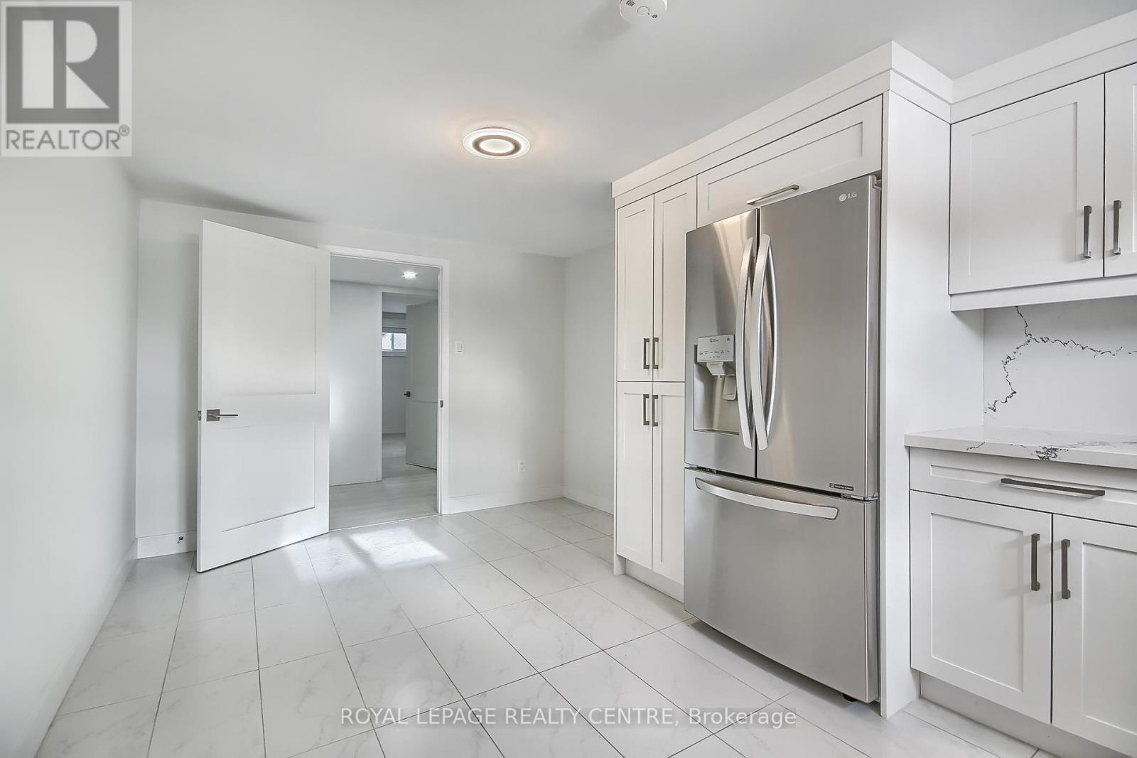 Lower - 2320 Hensall Street, Mississauga, Ontario  L5A 2S9 - Photo 18 - W12705414