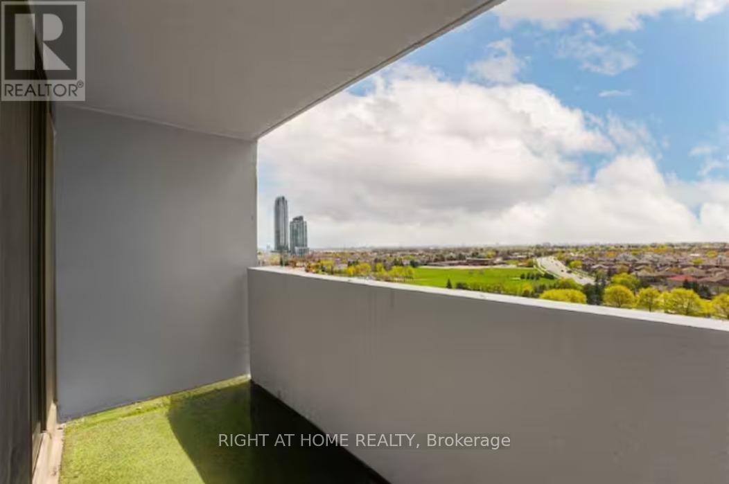 1010 - 330 Rathburn Road, Mississauga, Ontario  L5B 3Y2 - Photo 10 - W12705430