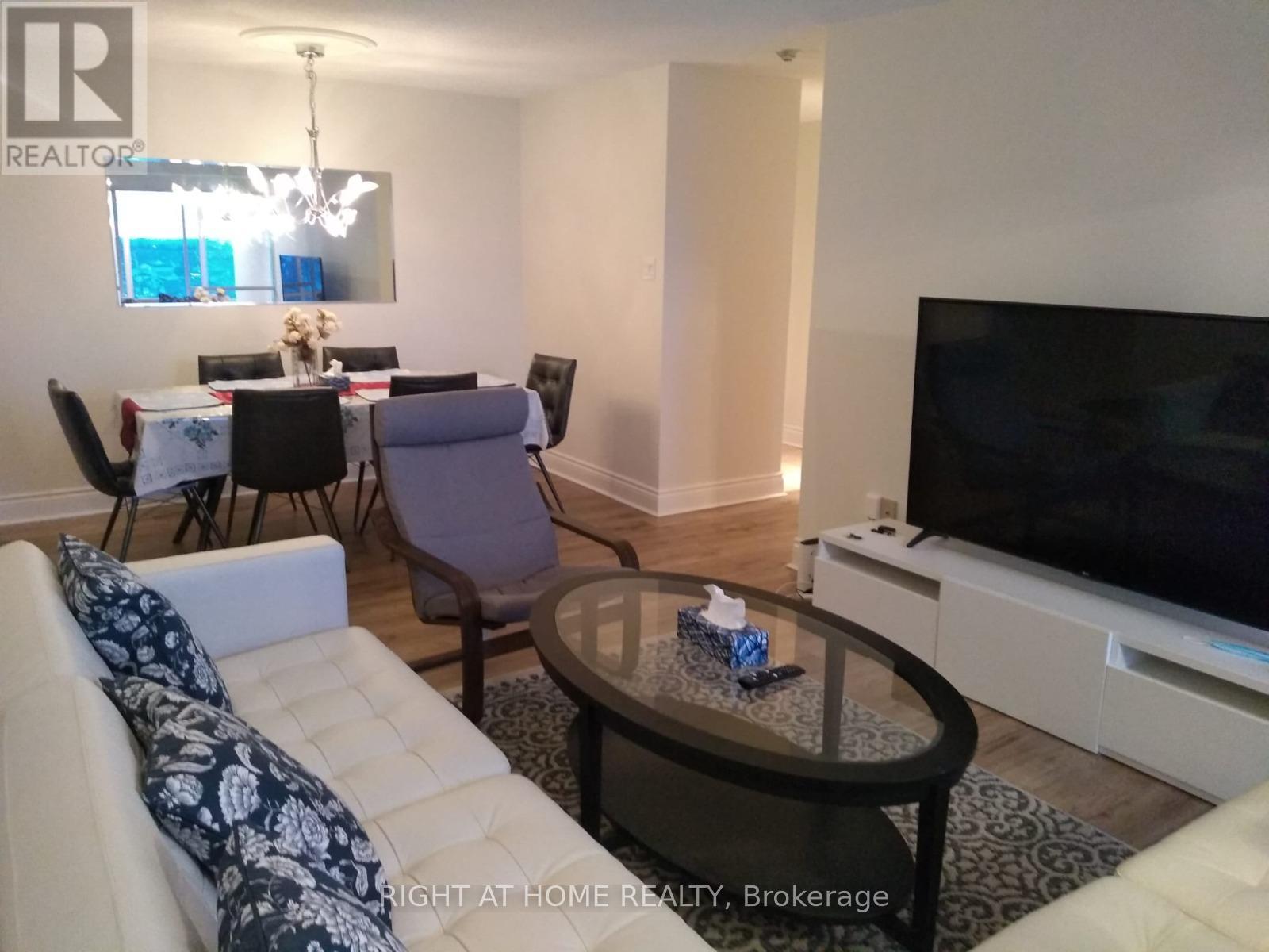 1010 - 330 Rathburn Road, Mississauga, Ontario  L5B 3Y2 - Photo 14 - W12705430