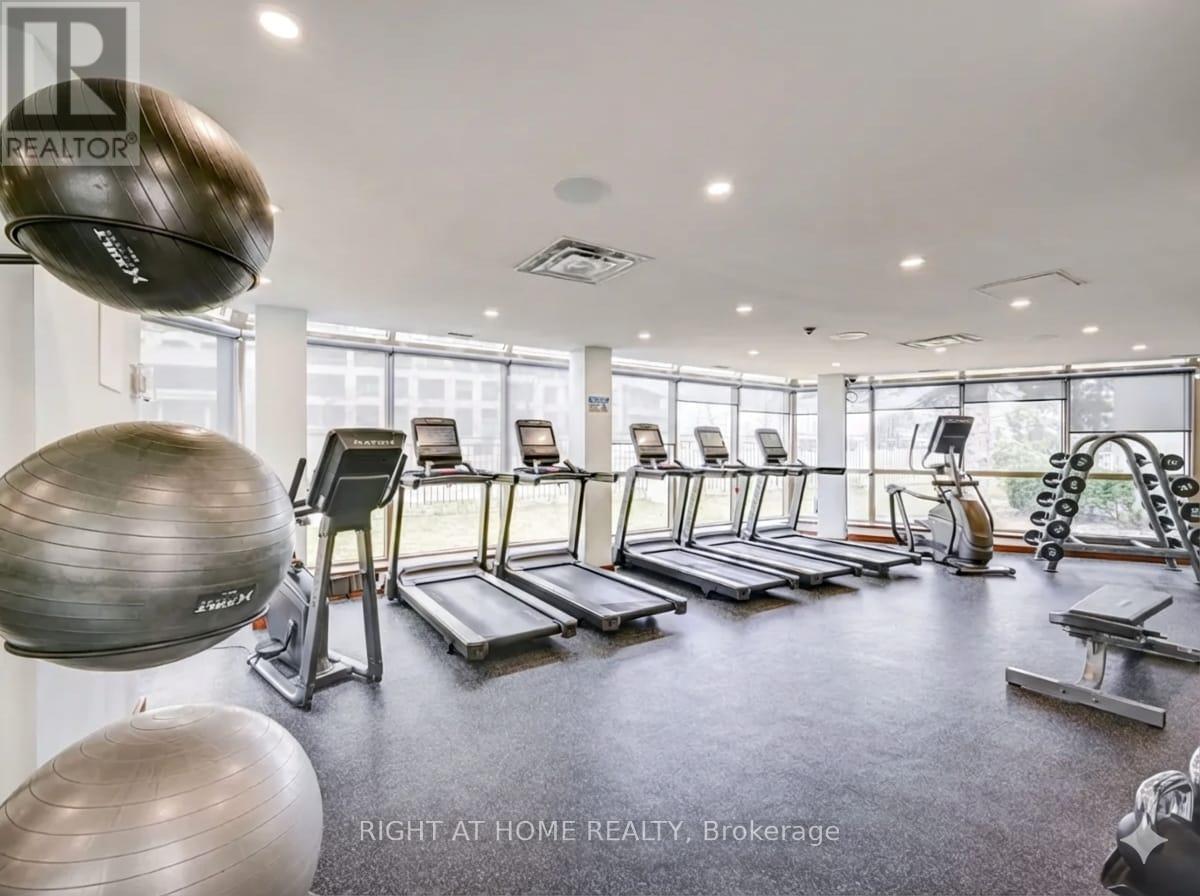 1010 - 330 Rathburn Road, Mississauga, Ontario  L5B 3Y2 - Photo 33 - W12705430