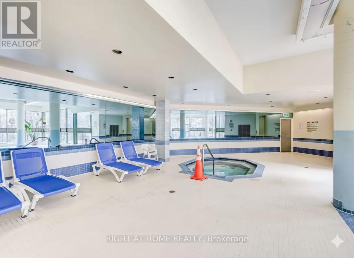 1010 - 330 Rathburn Road, Mississauga, Ontario  L5B 3Y2 - Photo 37 - W12705430