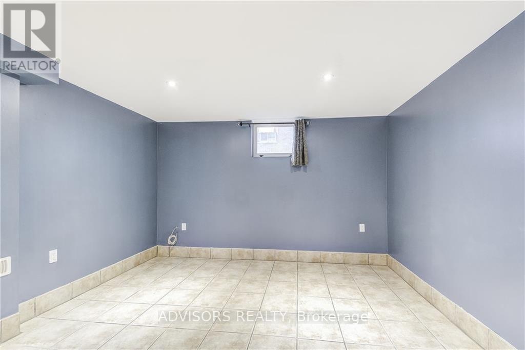 Basement - 1470 Fisher Avenue, Burlington, Ontario  L7P 2L8 - Photo 7 - W12705436