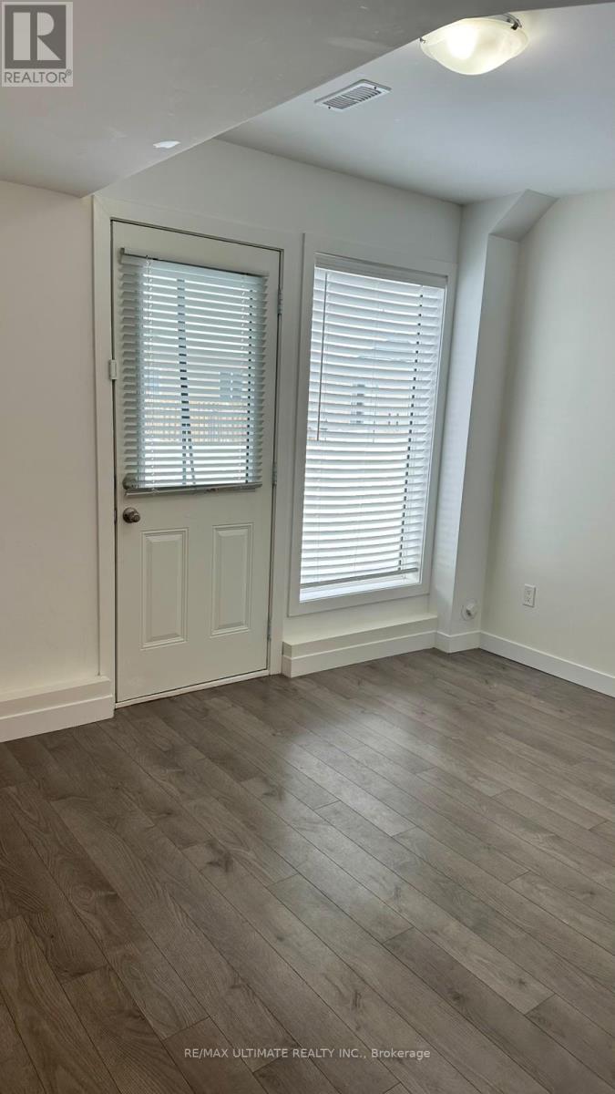 31 Denistoun Street, Welland, Ontario  L3C 0H6 - Photo 6 - X12705412