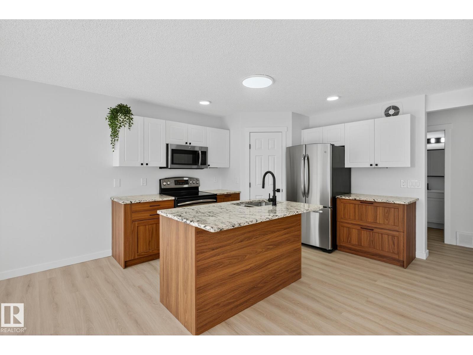 168 Ward Cr Nw, Edmonton, Alberta  T6T 1M6 - Photo 6 - E4470342