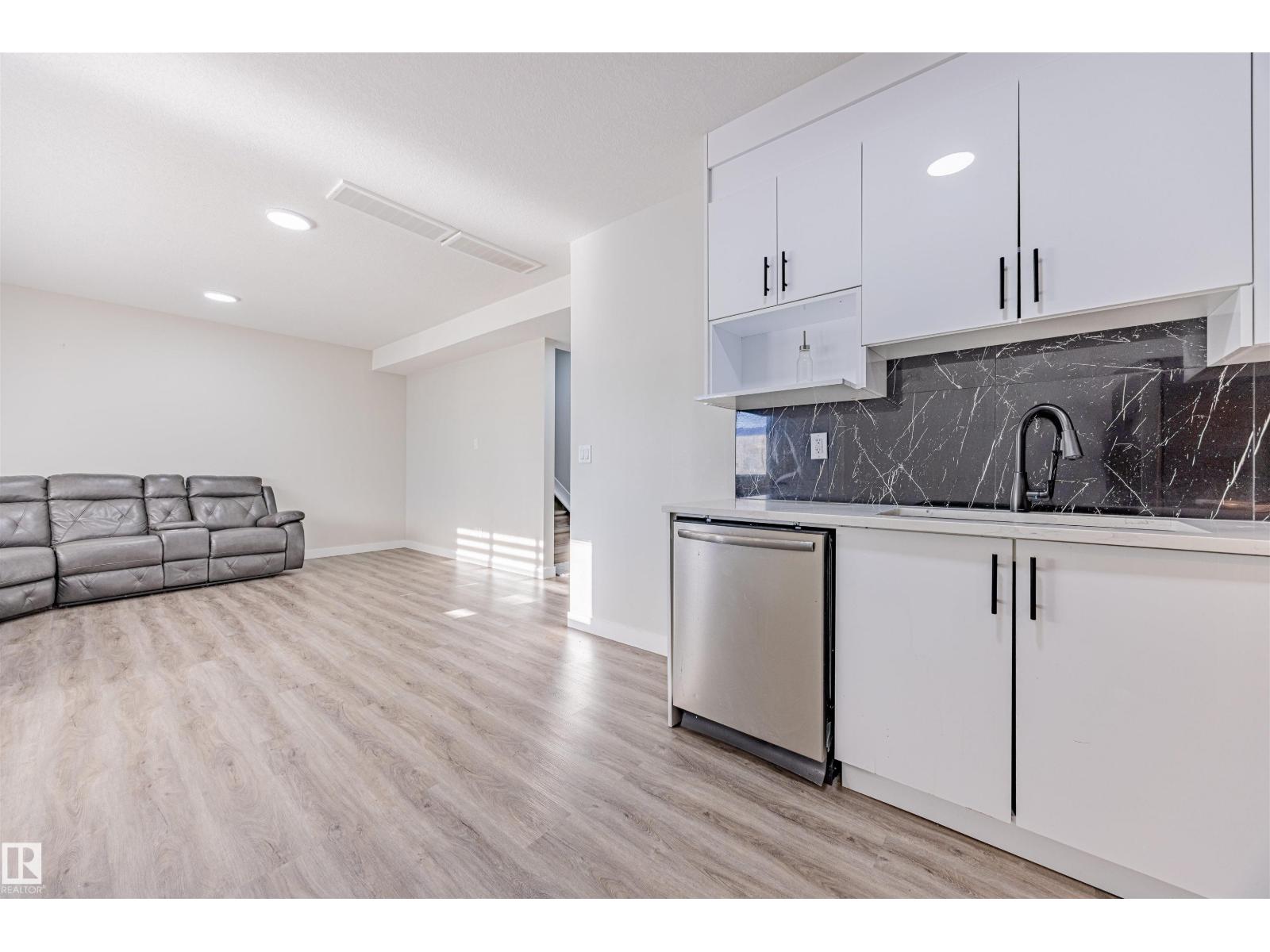 9007 181 Av Nw, Edmonton, Alberta  T5Z 0K1 - Photo 54 - E4465348