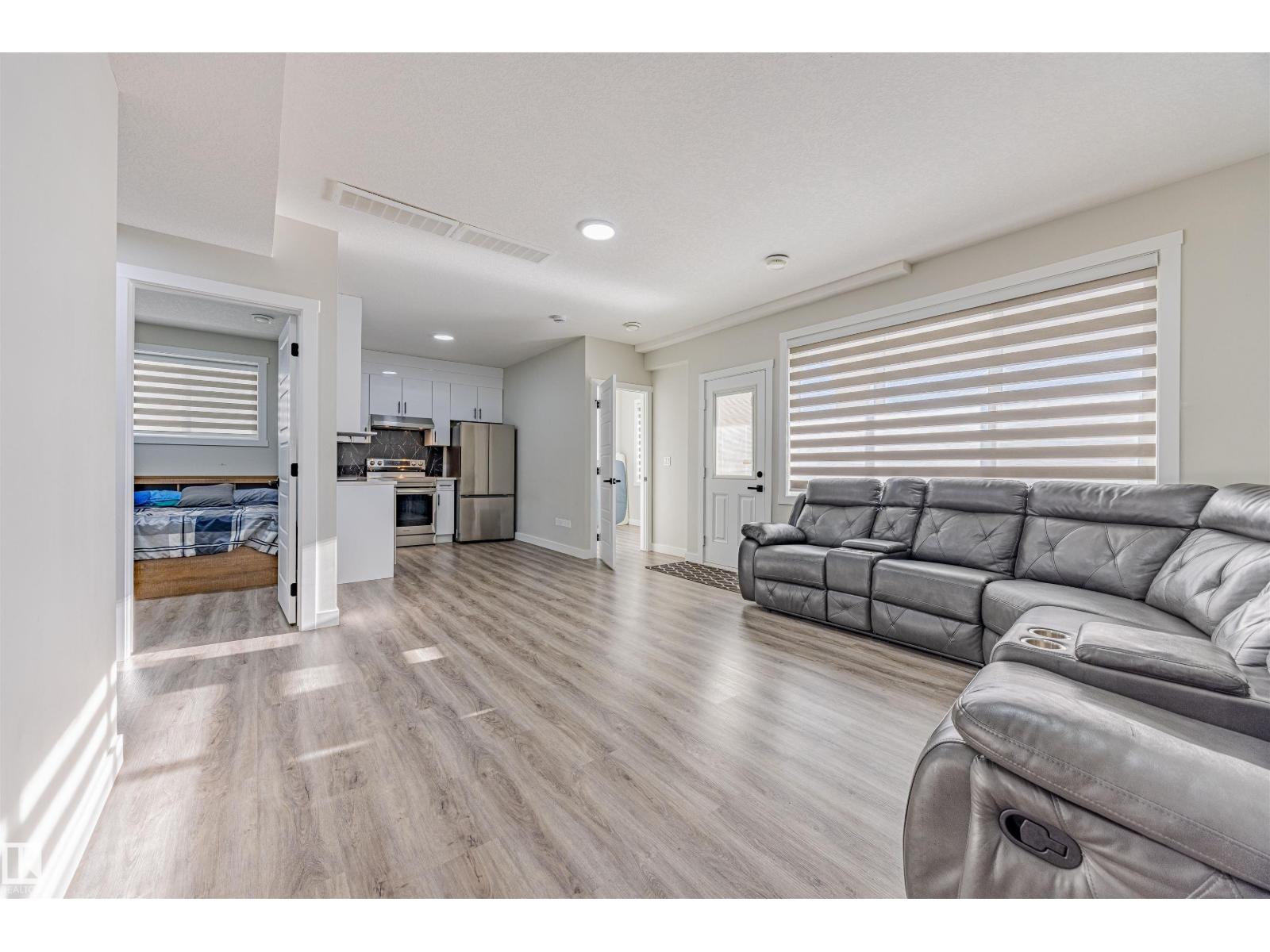 9007 181 Av Nw, Edmonton, Alberta  T5Z 0K1 - Photo 57 - E4465348